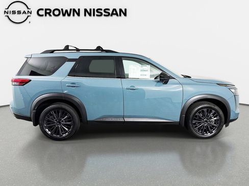New 2026 Nissan Pathfinder SL FWD image 4