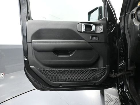 Used 2023 Jeep Wrangler Unlimited Sahara w/ Cold Weather Group image 20