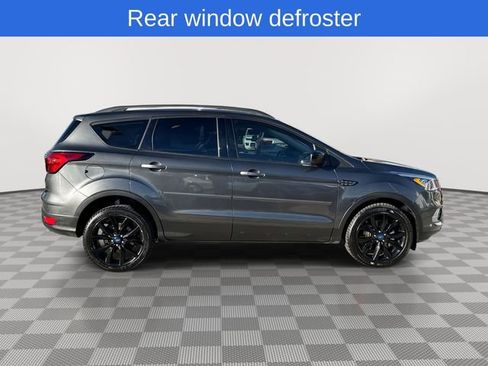 Used 2019 Ford Escape SE image 11