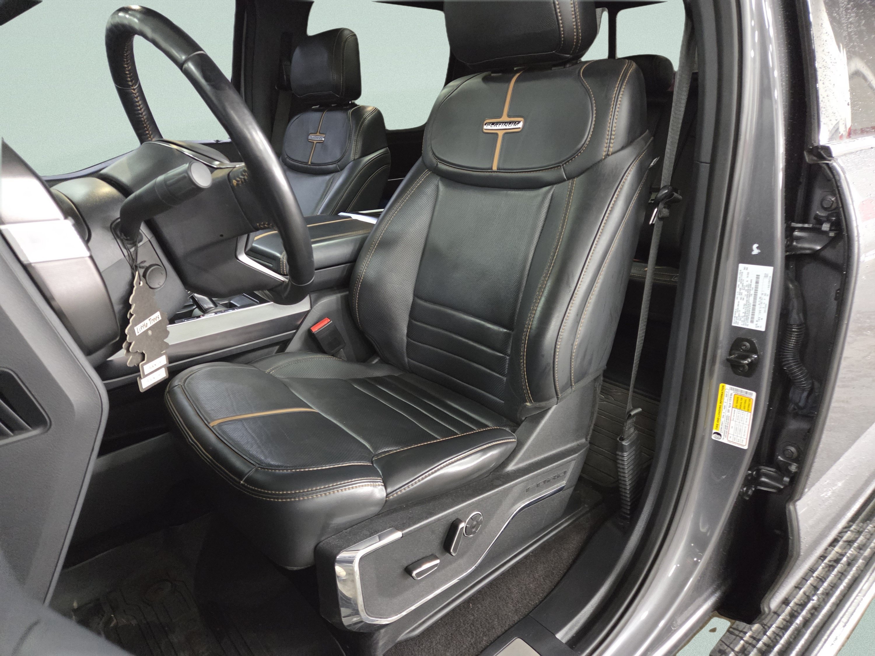 Used 2022 Ford F150 Platinum w/ Equipment Group 701A High AWD/4WD image 6