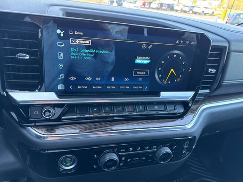 Used 2023 Chevrolet Silverado 1500 LT AWD/4WD image 24