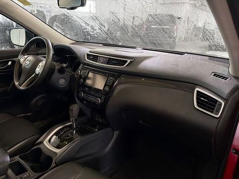 Used 2016 Nissan Rogue SL image 12