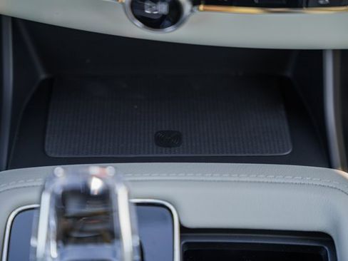 New 2026 Volvo XC90 T8 Ultra w/ Protection Package Premier image 24