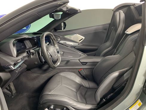 Used 2024 Chevrolet Corvette Z06 RWD image 17