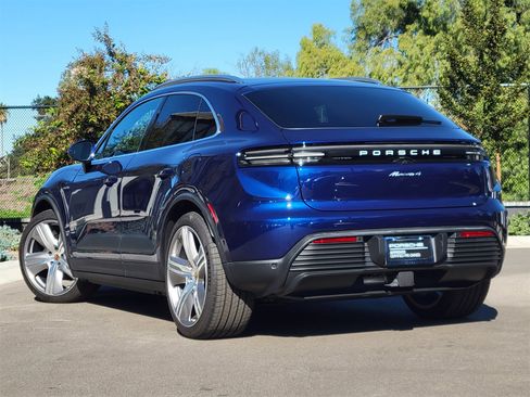 Certified 2024 Porsche Macan 4 Electric image 3