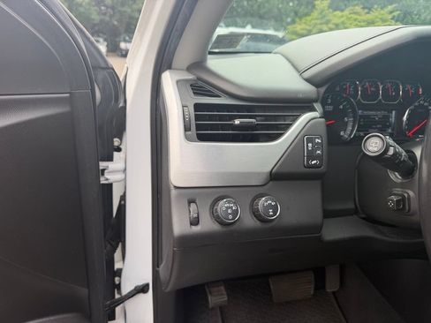 Used 2020 GMC Yukon XL SLT w/ Open Road Package AWD/4WD image 14
