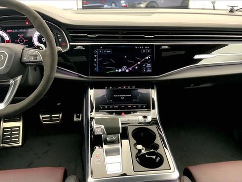 New 2026 Audi RS Q8 performance image 8