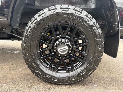 Used 2019 Ford F250 Lariat w/ Lariat Ultimate Package image 18