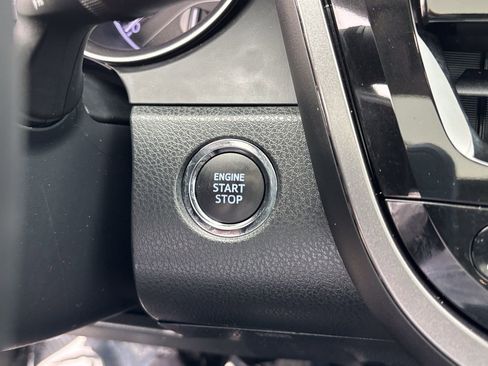 Used 2023 Toyota Camry SE w/ Cold Weather Package image 28