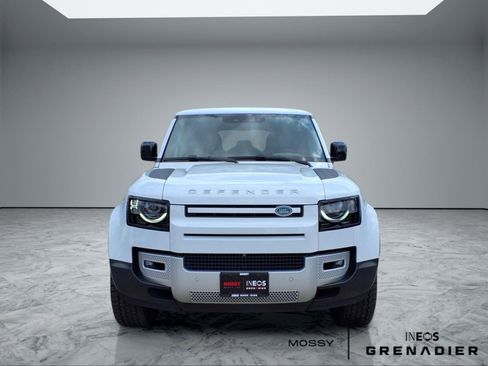 Used 2020 Land Rover Defender 110 HSE AWD/4WD image 3
