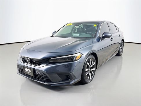 Used 2024 Honda Civic EX-L image 3