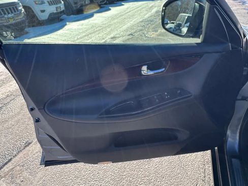 Used 2015 INFINITI QX50 Journey w/ Premium Package image 19