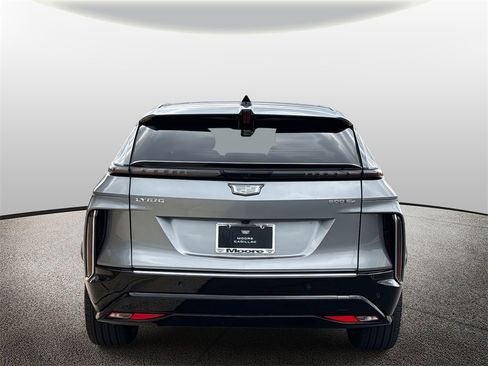 Used 2024 Cadillac Lyriq Luxury image 4
