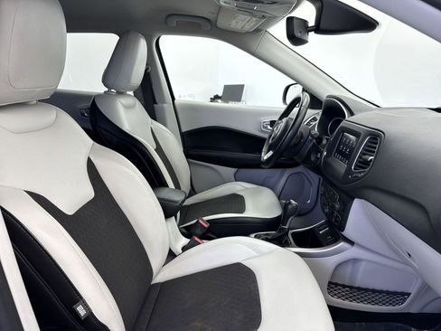 Used 2019 Jeep Compass Latitude w/ Popular Equipment Group image 33