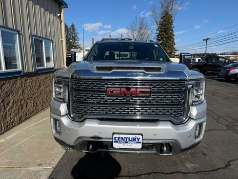Used 2022 GMC Sierra 2500 Denali image 2