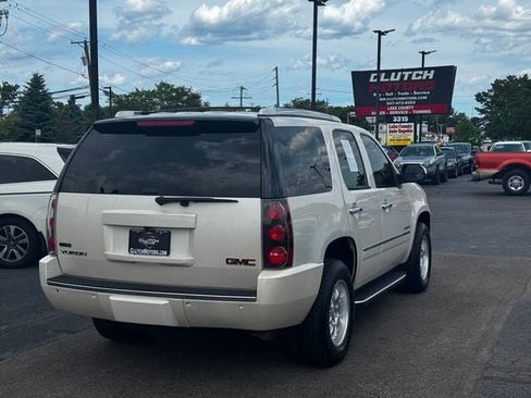 Used 2012 GMC Yukon Denali AWD/4WD image 5