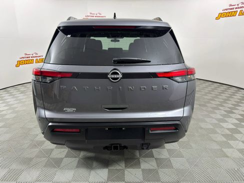 New 2026 Nissan Pathfinder SV w/ SV Premium Package image 4