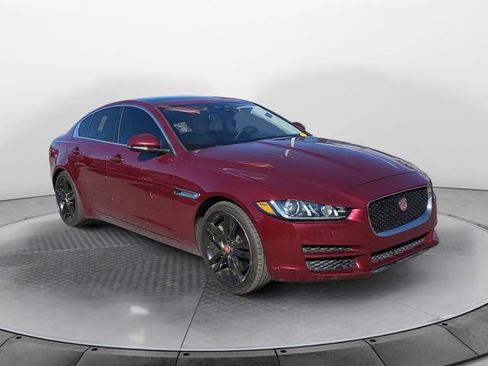 Used 2017 Jaguar XE Prestige image 4