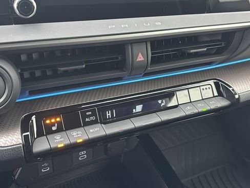 New 2026 Toyota Prius XLE image 18
