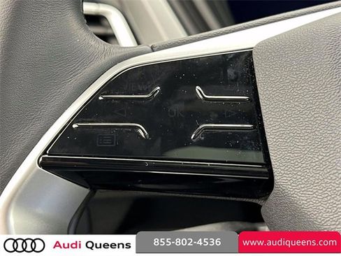 Used 2025 Audi Q4 e-tron Prestige image 22