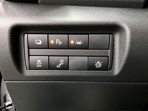 New 2025 Nissan Kicks Play S image 24