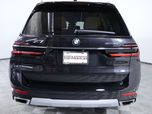 Used 2025 BMW X7 xDrive40i AWD/4WD image 5