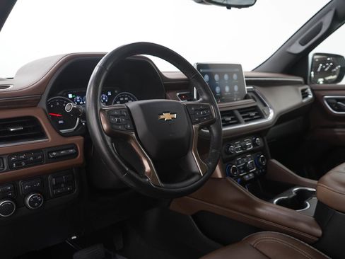 Used 2021 Chevrolet Tahoe High Country w/ Premium Package AWD/4WD image 24