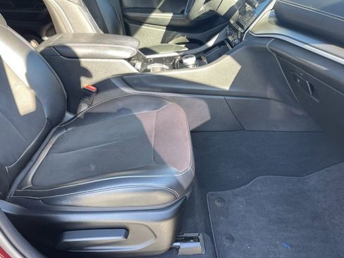 Used 2023 Jeep Grand Cherokee L Altitude image 14