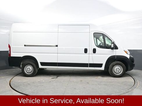 Used 2025 RAM ProMaster 2500 w/ Convenience Group image 8