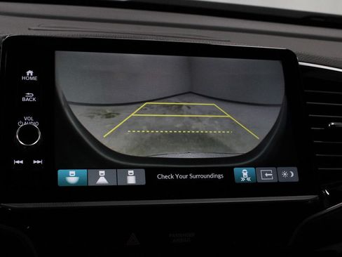 Used 2025 Honda Ridgeline Black Edition image 3