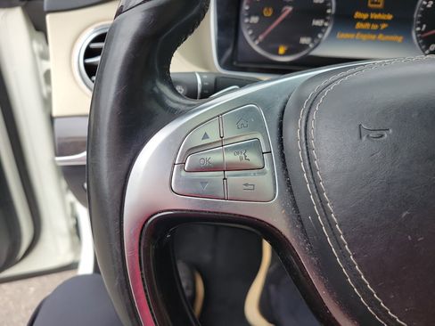 Used 2015 Mercedes-Benz S 550 4MATIC Sedan image 24