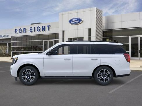 New 2025 Ford Expedition Active image 3
