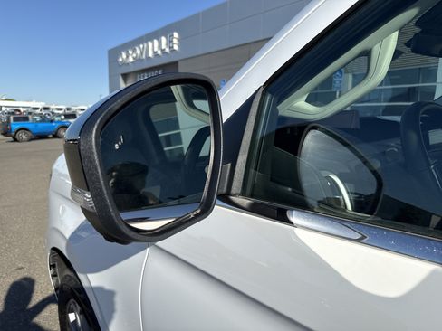 Used 2025 Ford Expedition Max Active AWD/4WD image 10