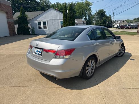 Used 2011 Honda Accord EX image 7