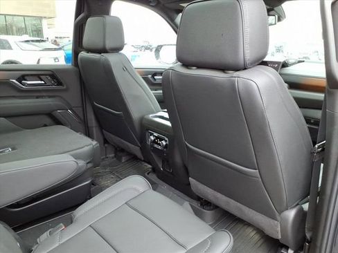 New 2026 GMC Yukon XL Denali w/ Sun & Power Step Package AWD/4WD image 23