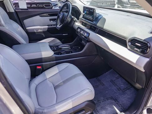 Used 2024 Honda Pilot EX-L image 15