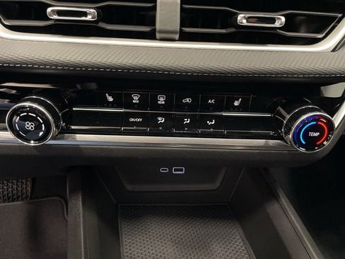 New 2026 Chevrolet Equinox LT w/ Safety and Technology Package image 21