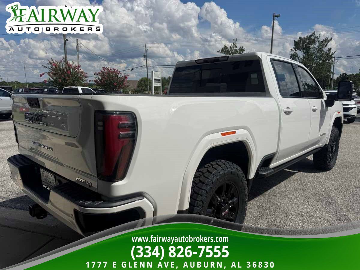 Used 2024 GMC Sierra 2500 AT4 w/ AT4 Premium Plus Package AWD/4WD image 6