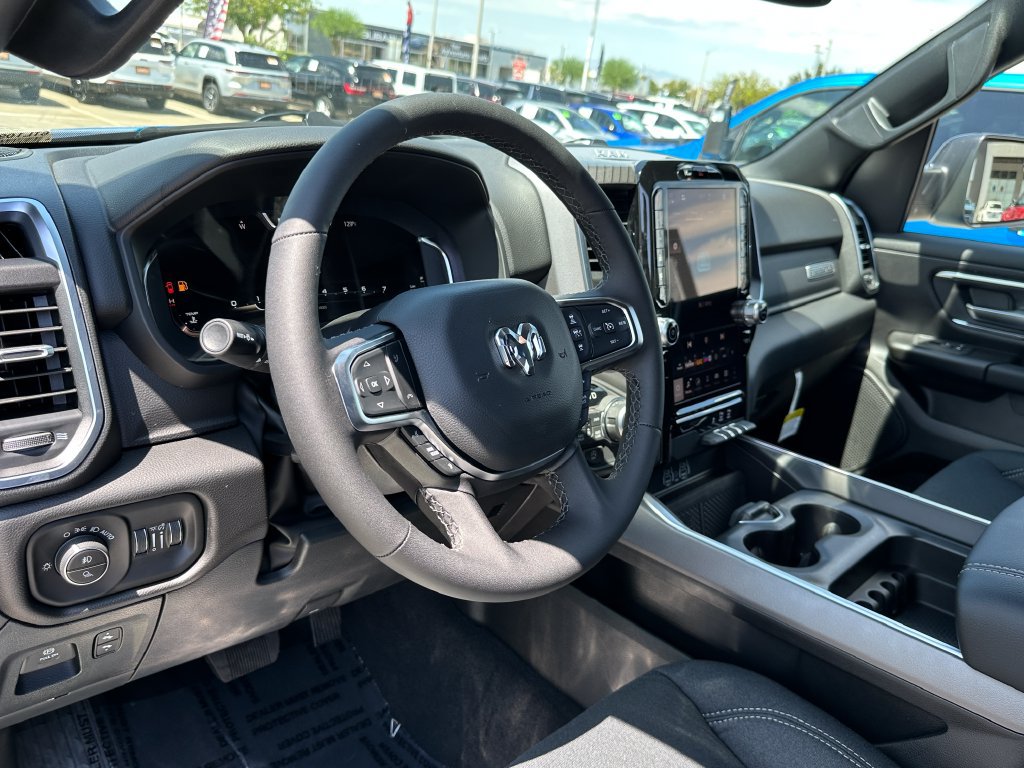 New 2026 RAM 1500 Big Horn AWD/4WD image 18