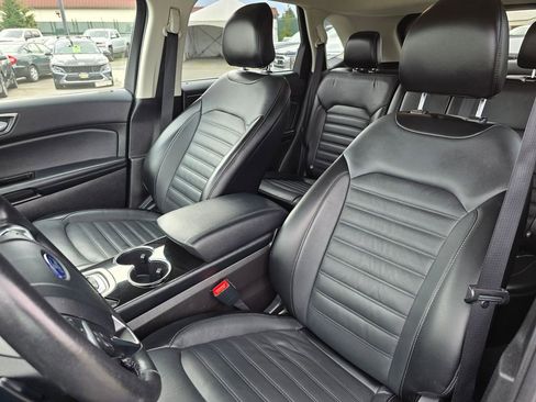 Used 2017 Ford Edge SEL w/ Equipment Group 201A AWD/4WD image 21