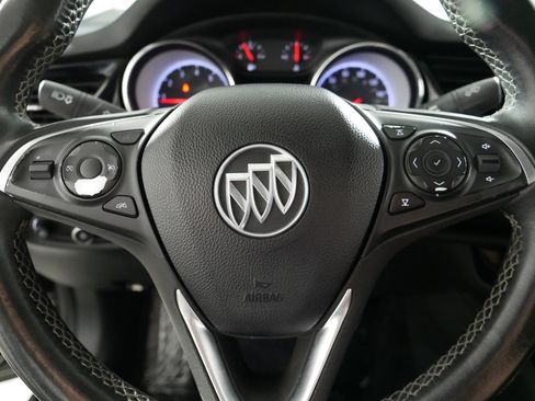 Certified 2018 Buick Regal Preferred FWD image 25