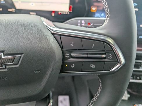 New 2026 Chevrolet Traverse Z71 w/ Driver Confidence Package image 18