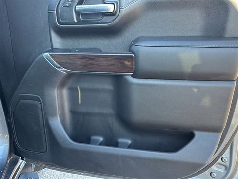 Used 2020 GMC Sierra 1500 SLT image 10