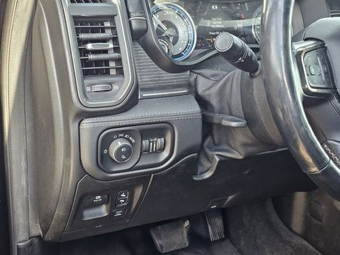Used 2019 RAM 1500 Limited image 19