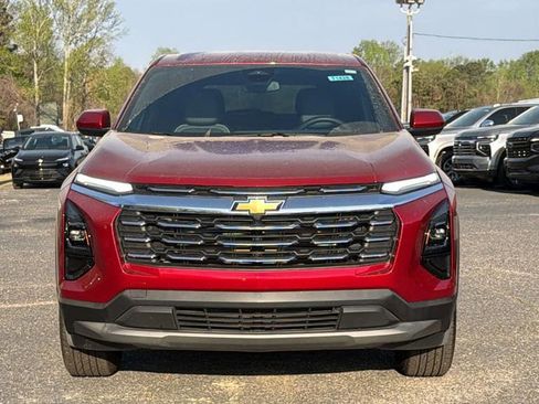 New 2026 Chevrolet Equinox LT w/ Convenience Package II image 2