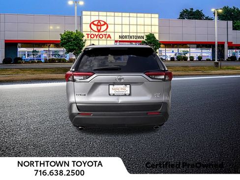 Used 2025 Toyota RAV4 XLE w/ Weather Package AWD/4WD image 34