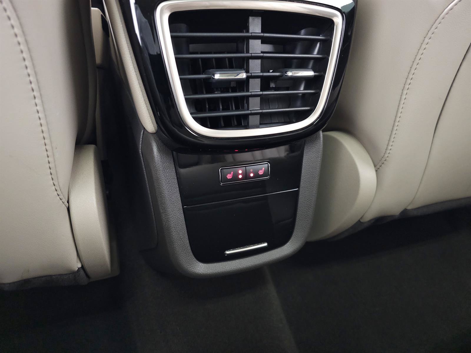 Used 2021 Lincoln Nautilus Reserve AWD/4WD image 31