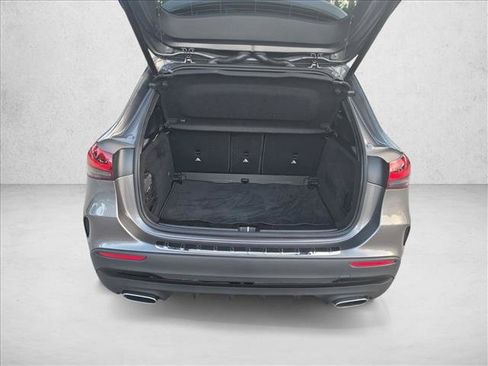 Used 2023 Mercedes-Benz GLA 250 4MATIC image 6