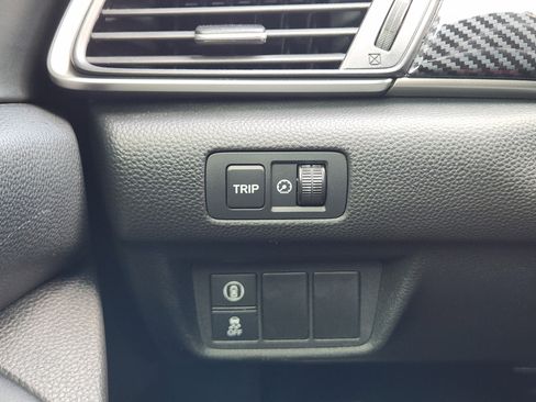 Used 2019 Honda Accord Sport image 29