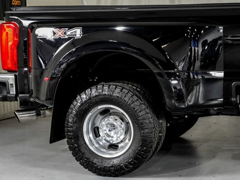 Used 2024 Ford F350 XLT AWD/4WD image 6